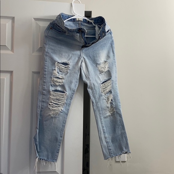 Cotton On boyfriend jeans - Picture 2 of 3